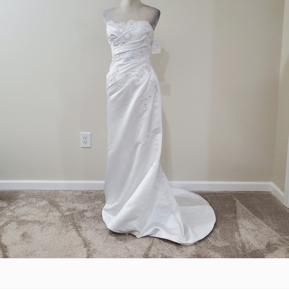 W1 WEDDING DRESS - Picture 11 of 11